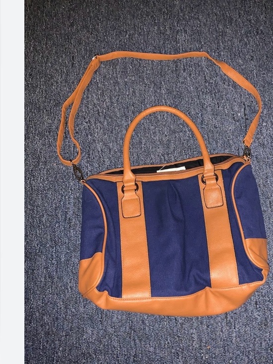 Weekend Gold Coast always in Style Handbags - #2599 * “9x14” Vintage Navy & Tan Canvas Weekend Tote: Gold Coast